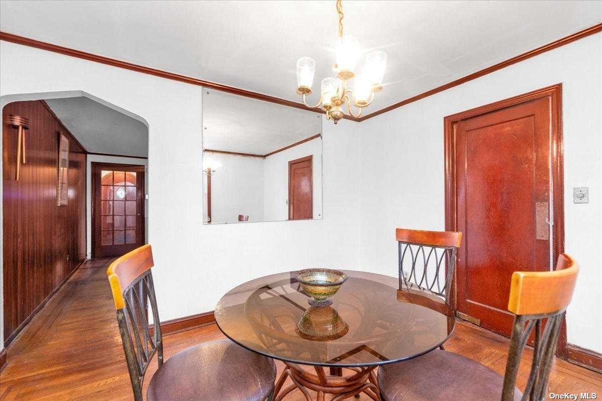 Photo 6 of 19 of 115-27 219 Street house
