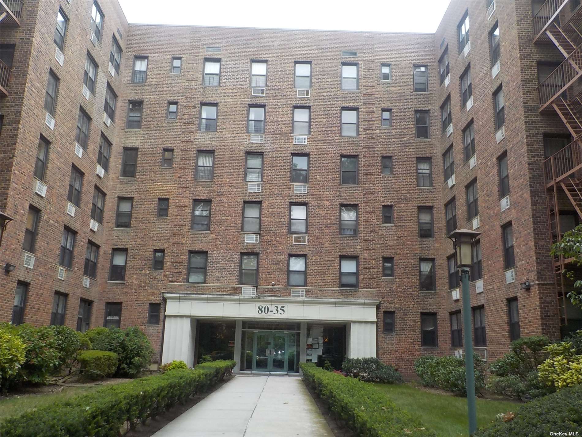 80-35 Springfield Boulevard #4J, Queens Village, New York image 1