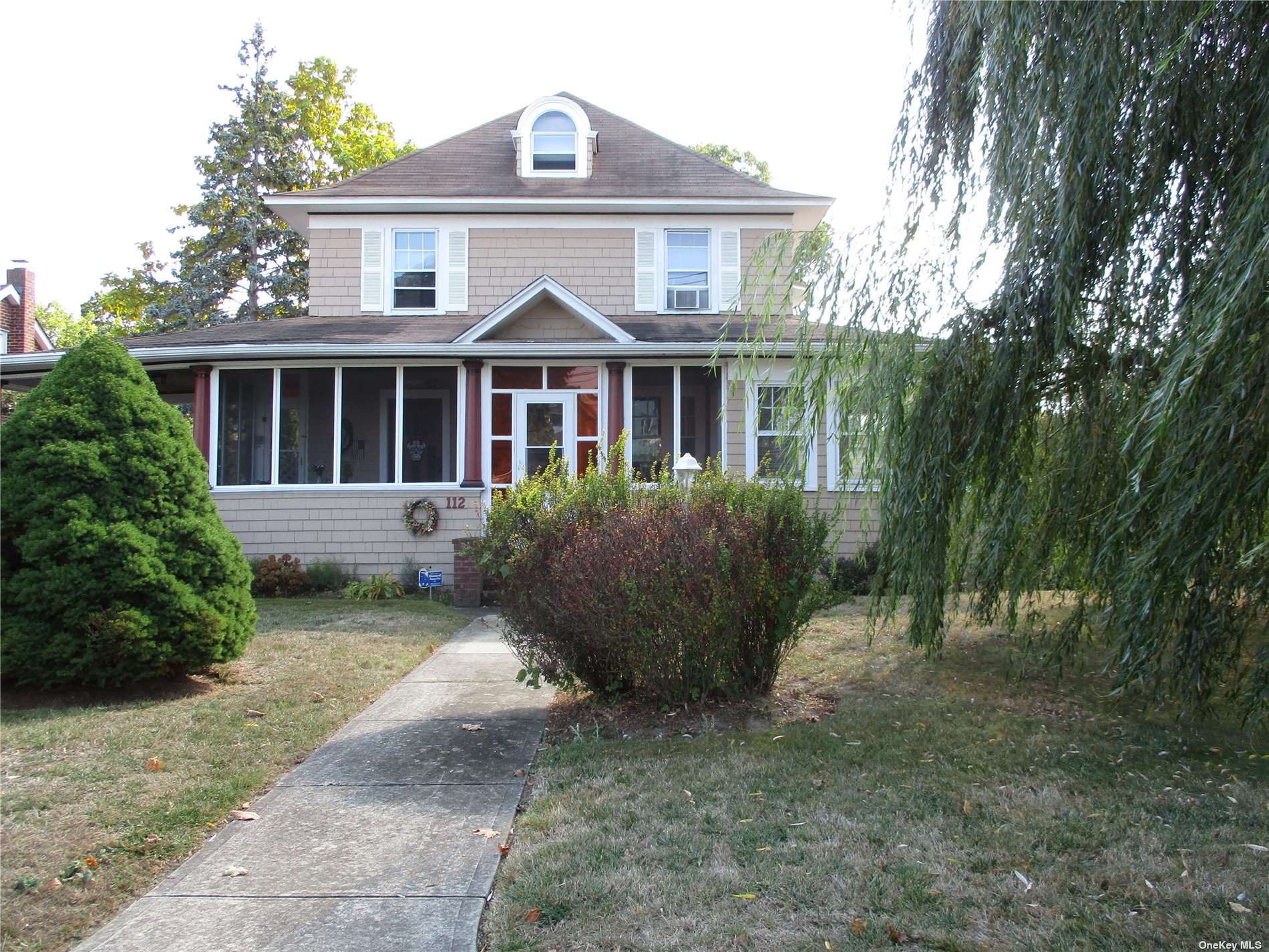 112 Carman Street, Patchogue, New York image 1