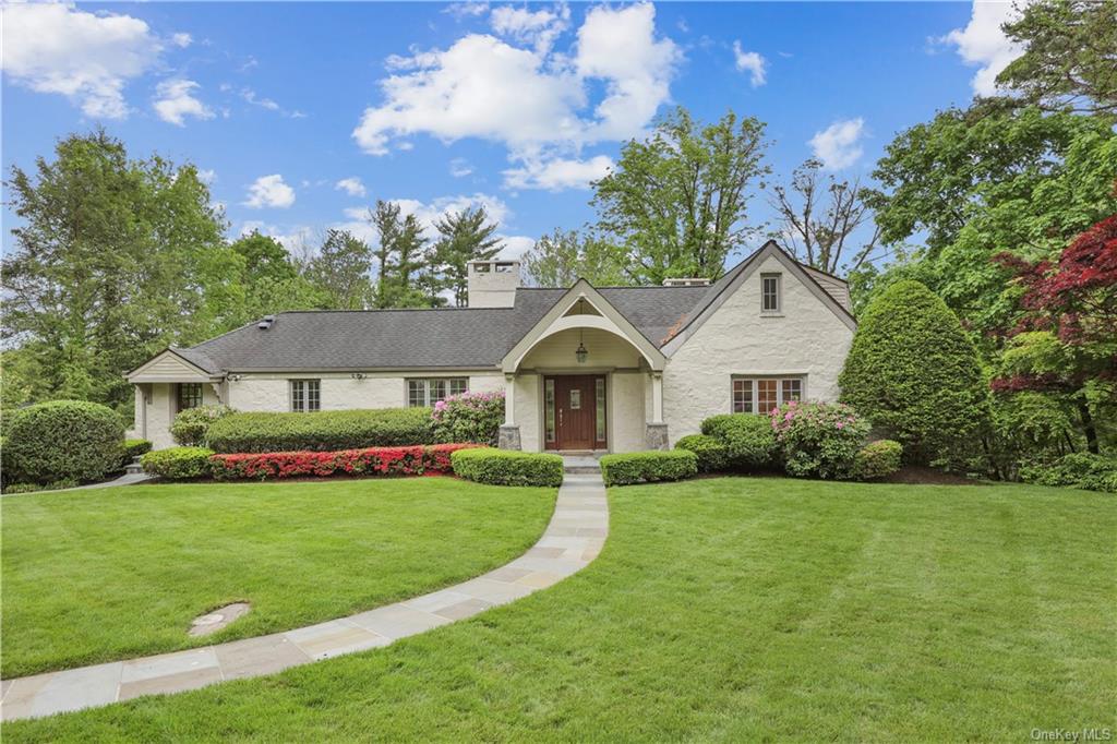Property for Sale at 60 High Point Road, Scarsdale, New York - Bedrooms: 4 
Bathrooms: 6 
Rooms: 12  - $1,800,000