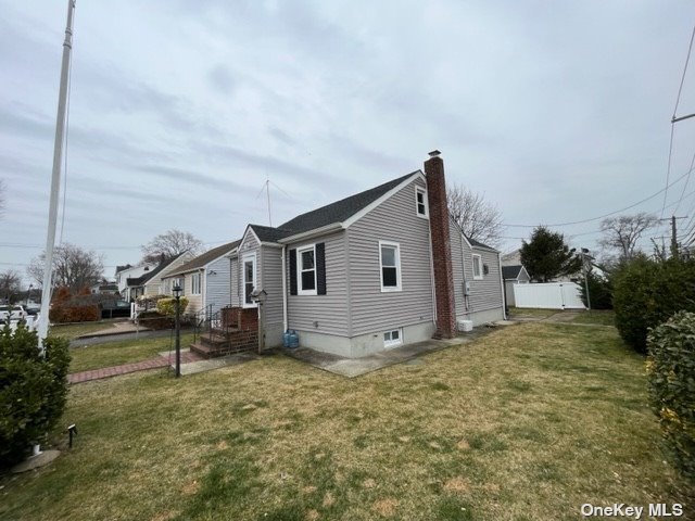 Photo 26 of 28 of 199 N Erie Avenue house
