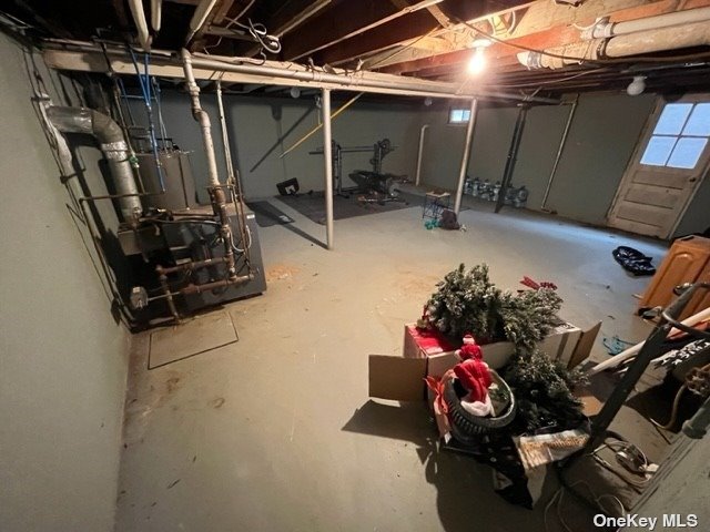 Photo 15 of 28 of 199 N Erie Avenue house