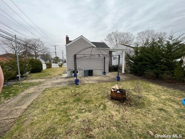 Photo 21 of 28 of 199 N Erie Avenue house