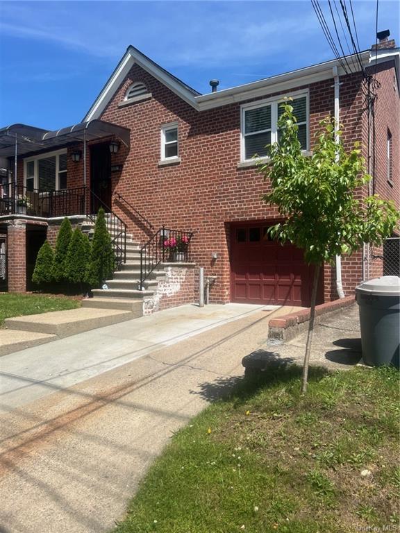 Property for Sale at 1357 Waring Avenue, Bronx, New York - Bedrooms: 5 
Bathrooms: 2 
Rooms: 9  - $1,130,000