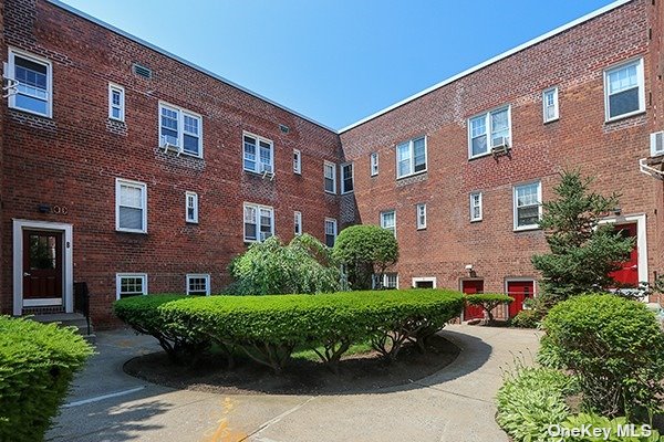 200 North Village Avenue #C7, Rockville Centre, New York image 3