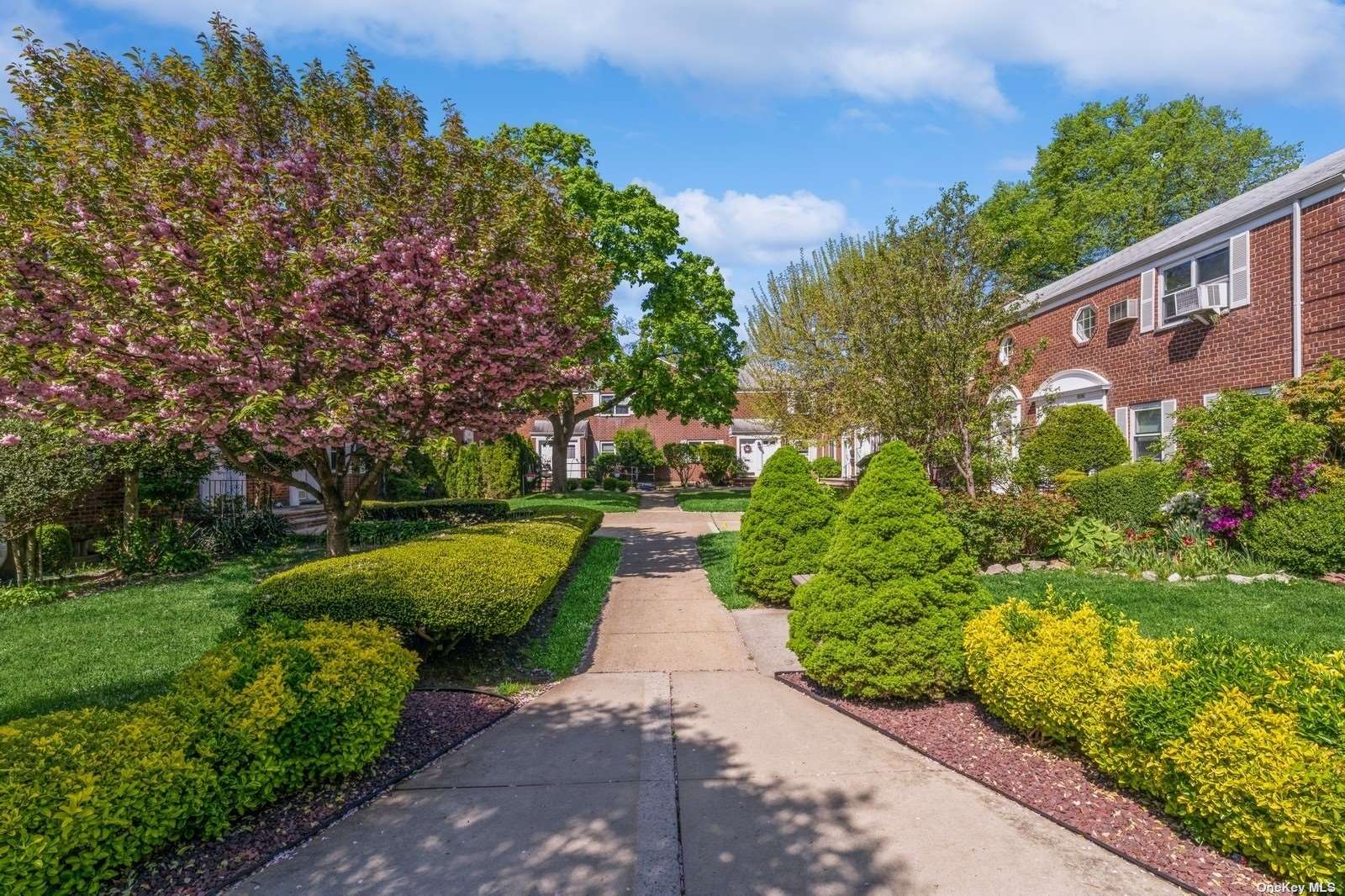 263-33 73rd Avenue #97A72, Glen Oaks, New York image 14