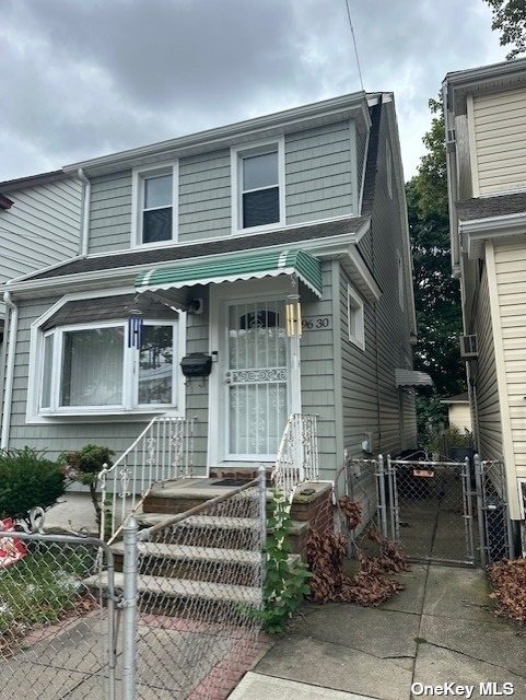 Property for Sale at 9630 149th Avenue, Ozone Park, Queens, NY - Bedrooms: 2 
Bathrooms: 3 
Rooms: 6  - $749,000