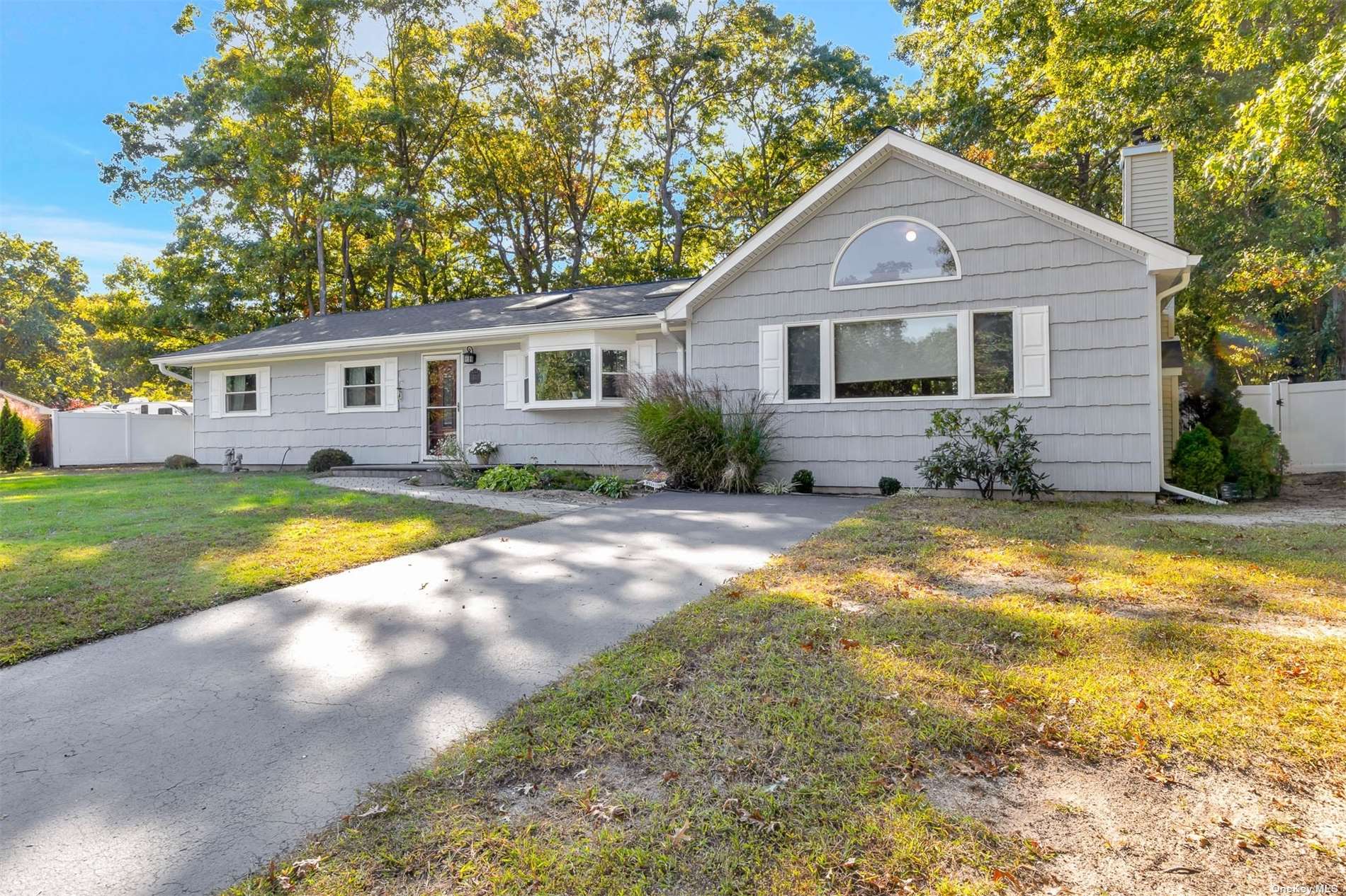 22 Milldown Road, Yaphank, New York image 3