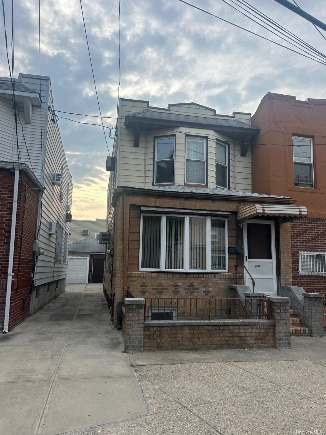 6845 78th Street, Middle Village, Queens, NY - 3 Bedrooms  
2 Bathrooms  
6 Rooms - 