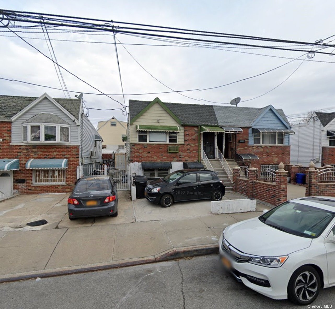 Property for Sale at 2087 Homer Avenue, Bronx, New York - Bedrooms: 5 
Bathrooms: 3 
Rooms: 11  - $499,000