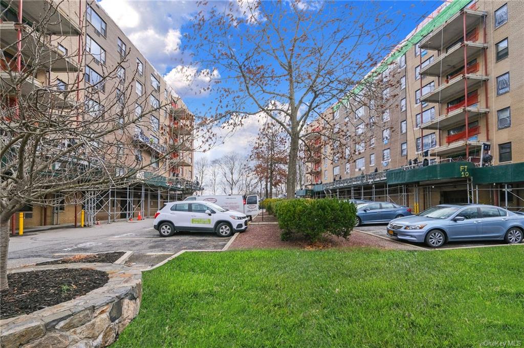 25 Stewart Place #515, Mount Kisco, New York image 2