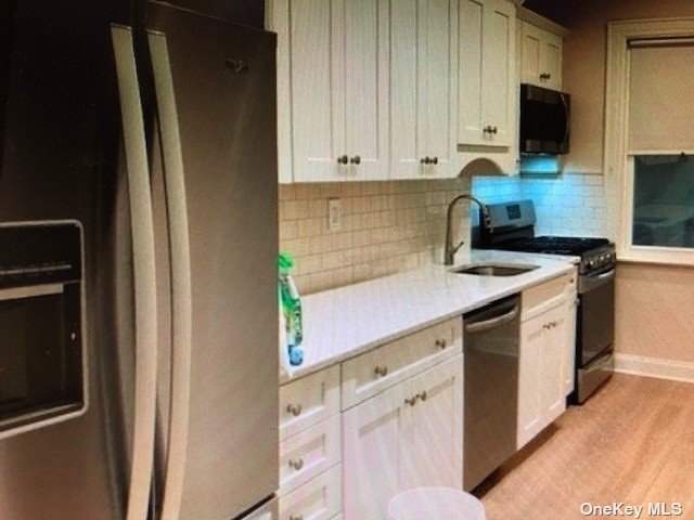 25126 Northern Boulevard 2, Little Neck, Queens, NY - 2 Bedrooms  
1 Bathrooms  
5 Rooms - 