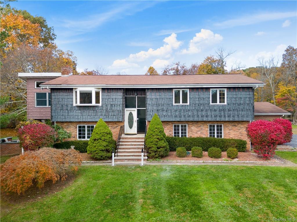 193 Mount Airy Road, Croton-On-Hudson, New York - 4 Bedrooms  
3 Bathrooms  
9 Rooms - 
