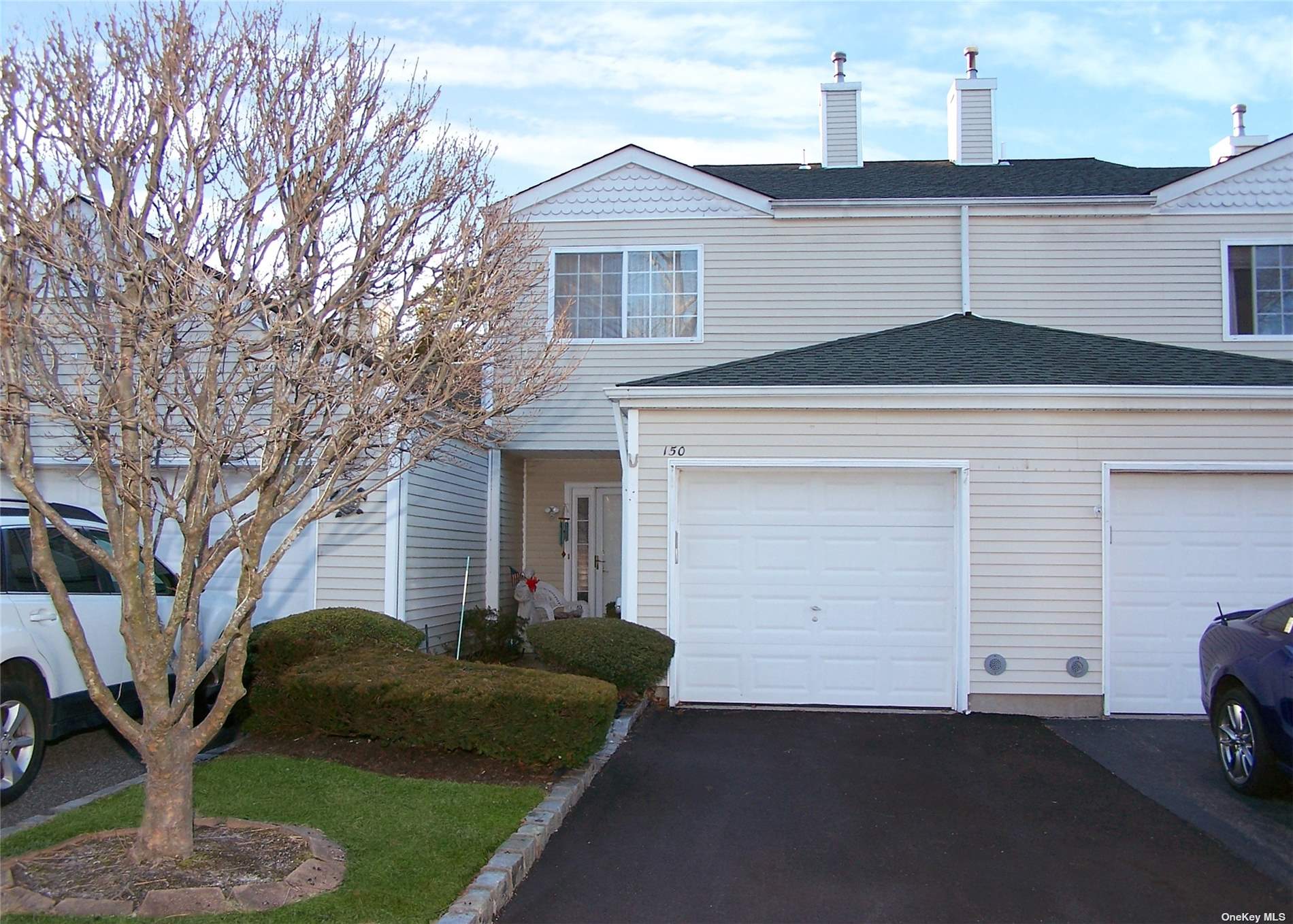 Property for Sale at 150 Farm, House Ct 150, Manorville, Hamptons, NY - Bedrooms: 2 
Bathrooms: 2  - $449,000