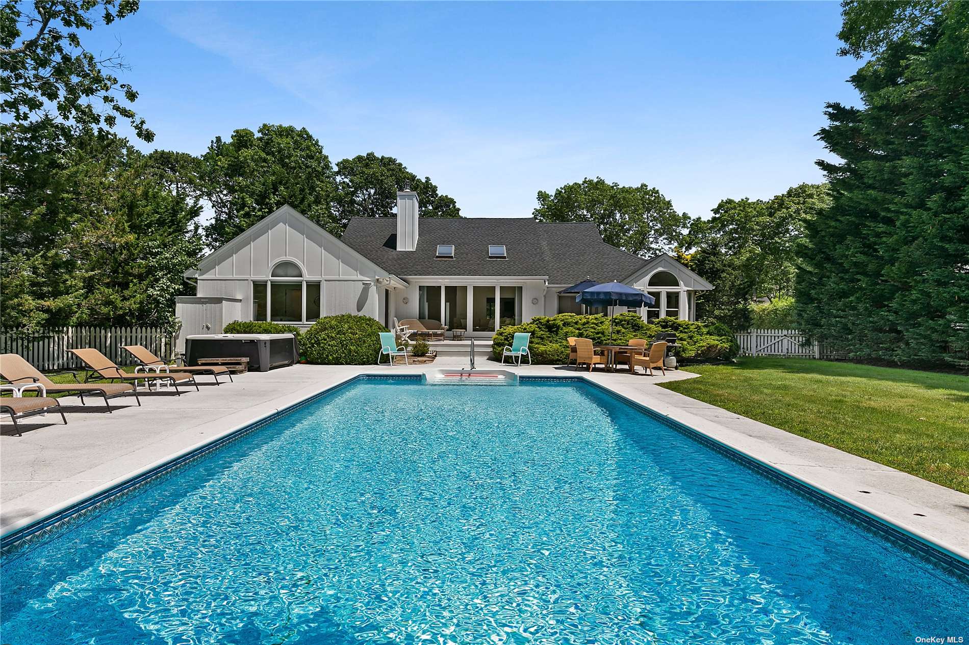 Rental Property at Bridle Path, Westhampton Beach, Hamptons, NY - Bedrooms: 3 
Bathrooms: 3  - $16,000 MO.