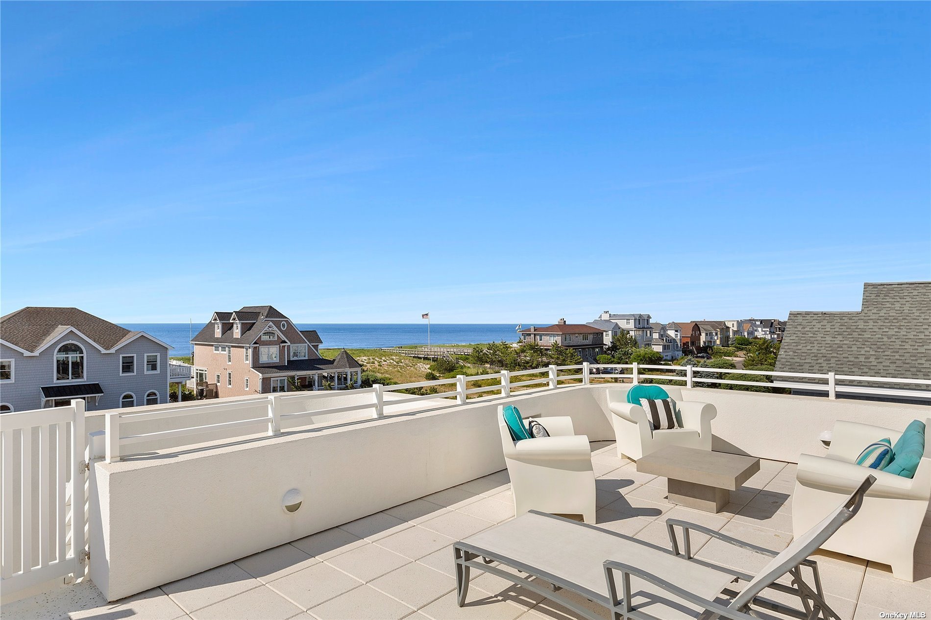 692 Dune Road, Westhampton Beach, New York image 14