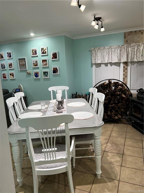 Photo 9 of 23 of 103 N Beacon Street house