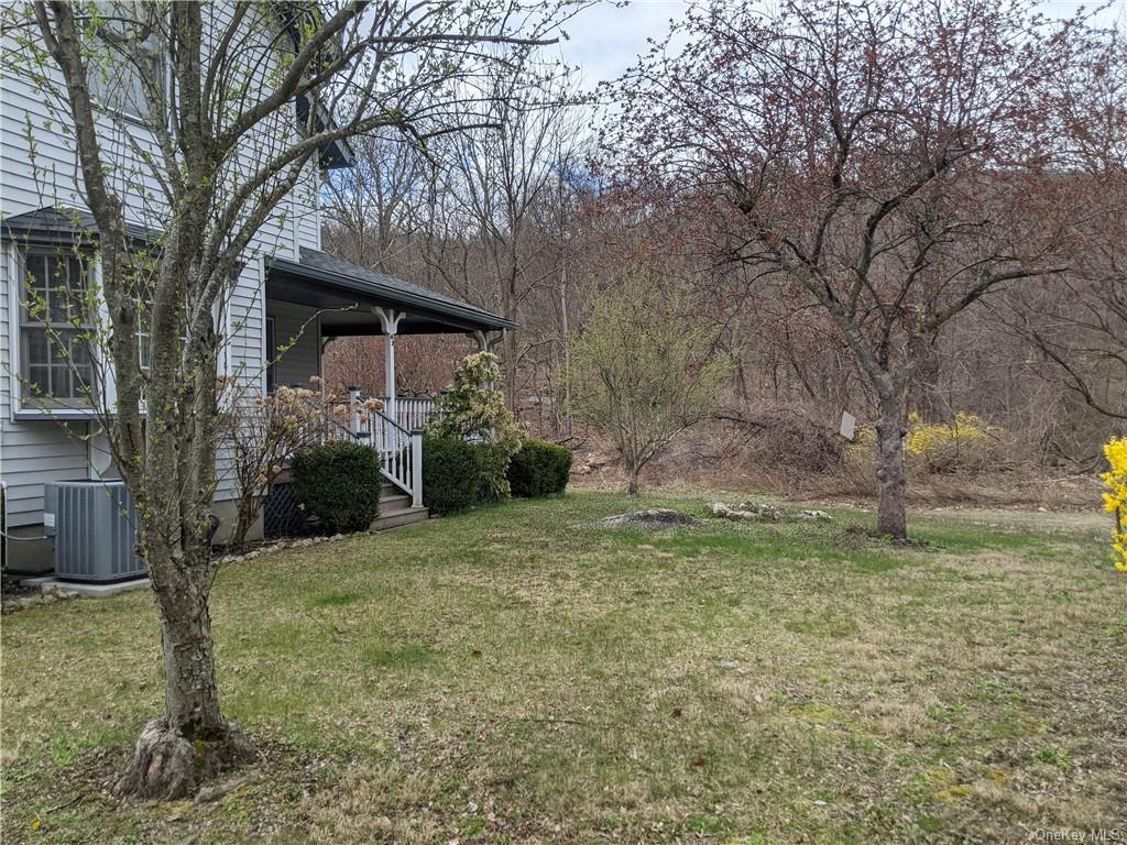 43 Villa Parkway, Highland Falls, New York image 33