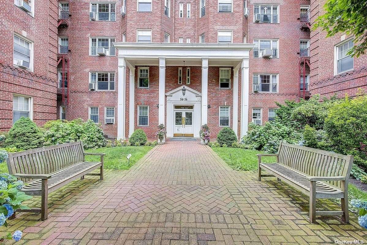 76-35 113 Street #4D, Forest Hills, New York image 2