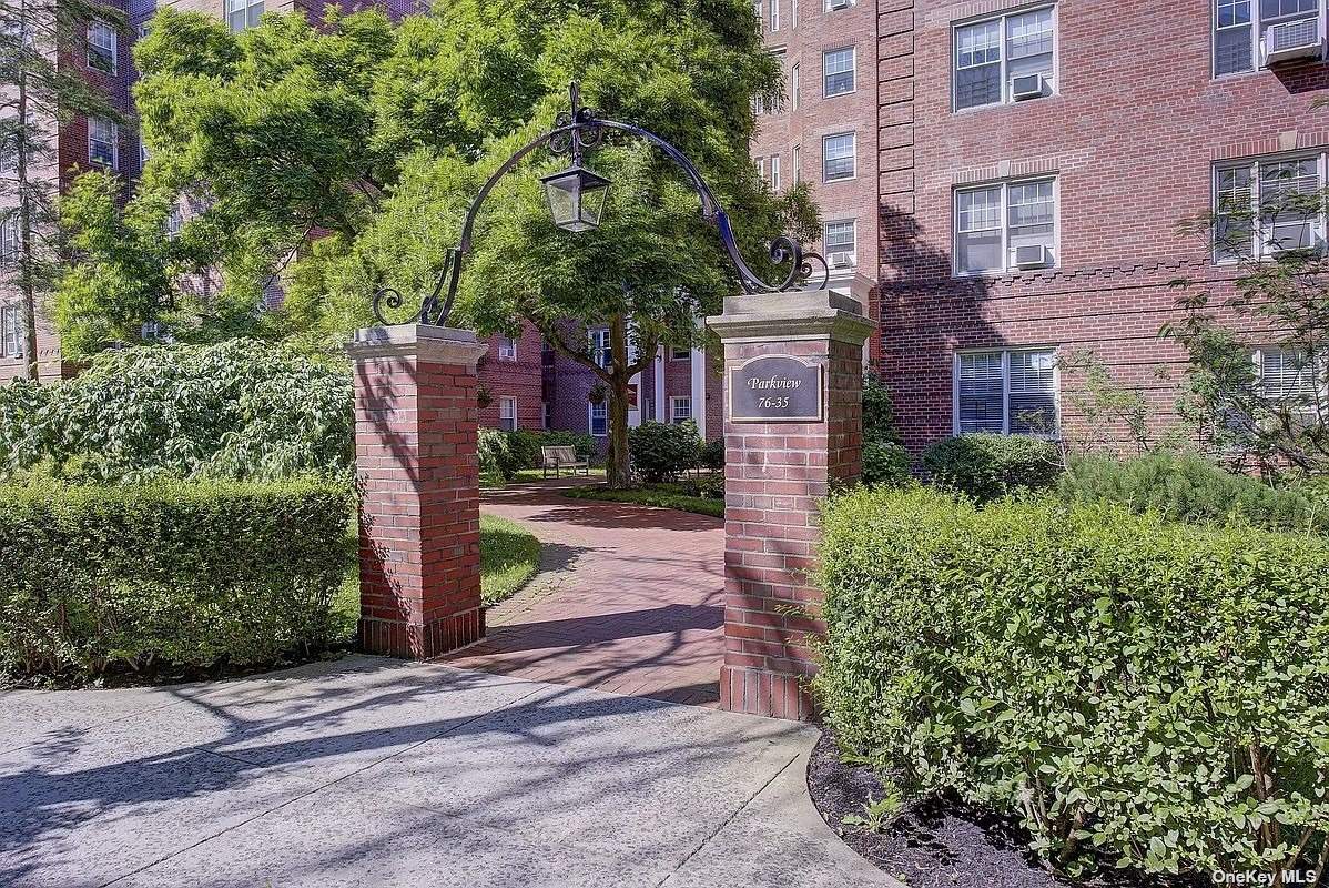 76-35 113 Street #4D, Forest Hills, New York image 3