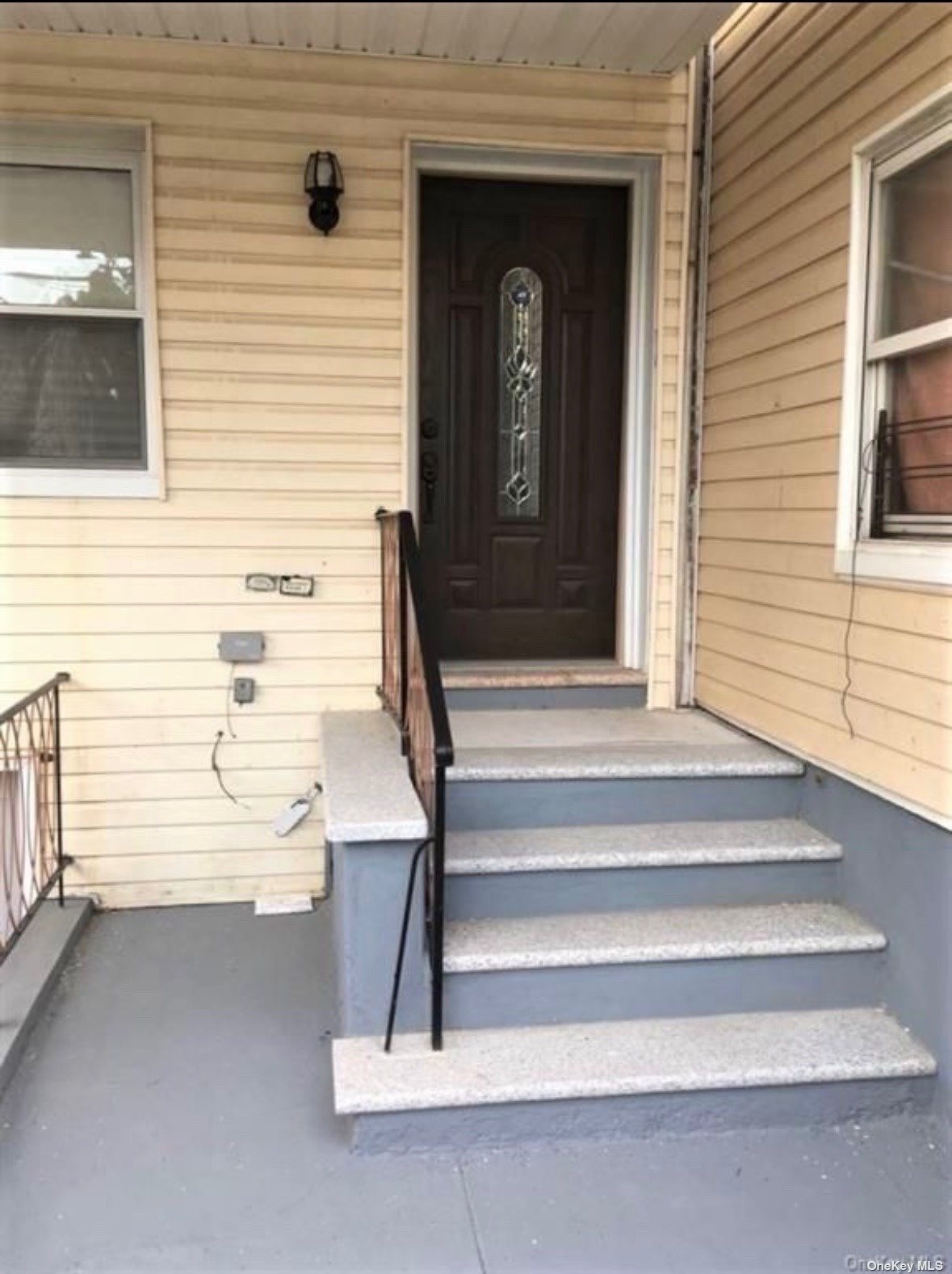 Property for Sale at 1281 E 223rd Street, Bronx, New York - Bedrooms: 4 
Bathrooms: 3 
Rooms: 8  - $629,000