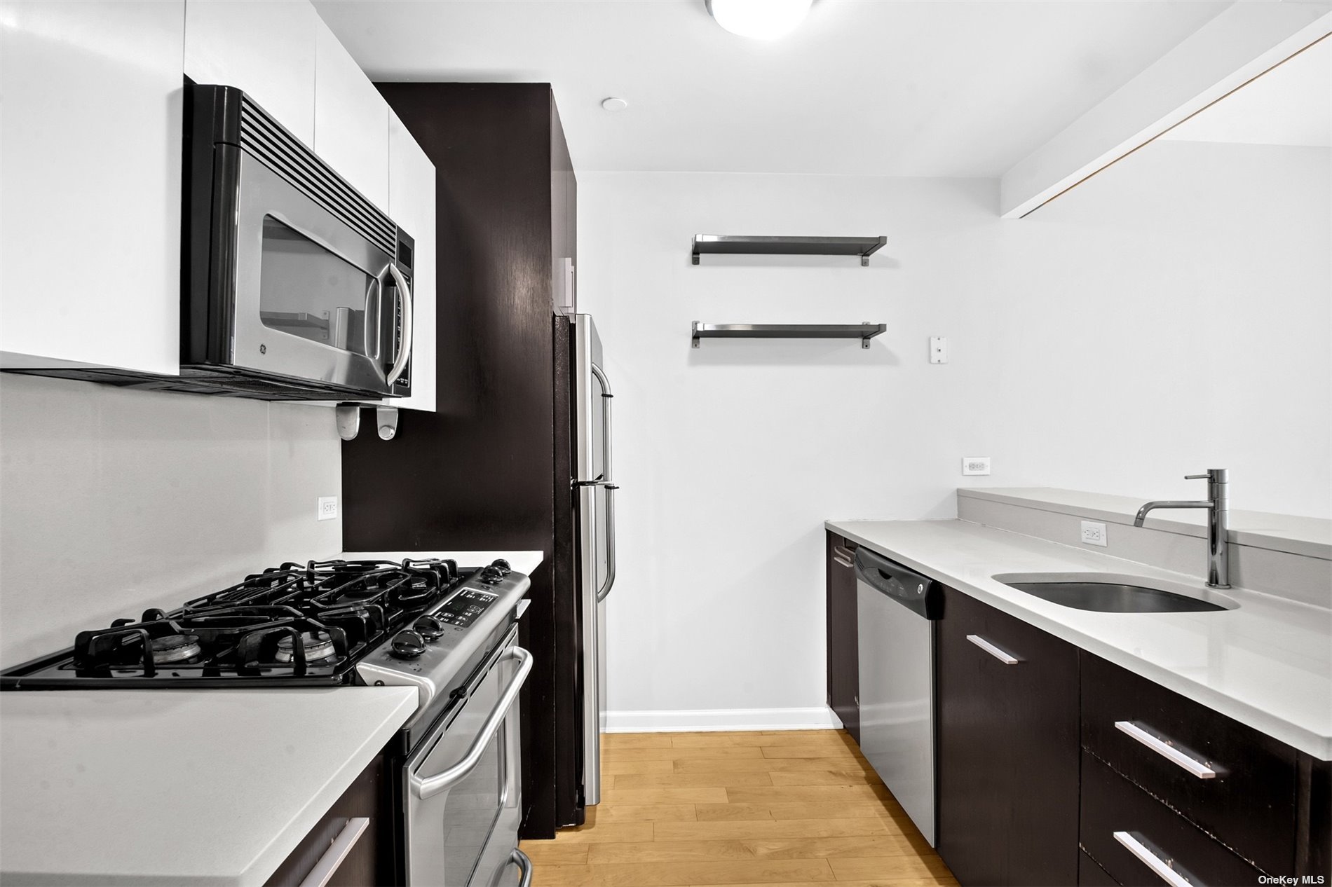 13-11 Jackson Avenue #4B, Long Island City, New York image 3