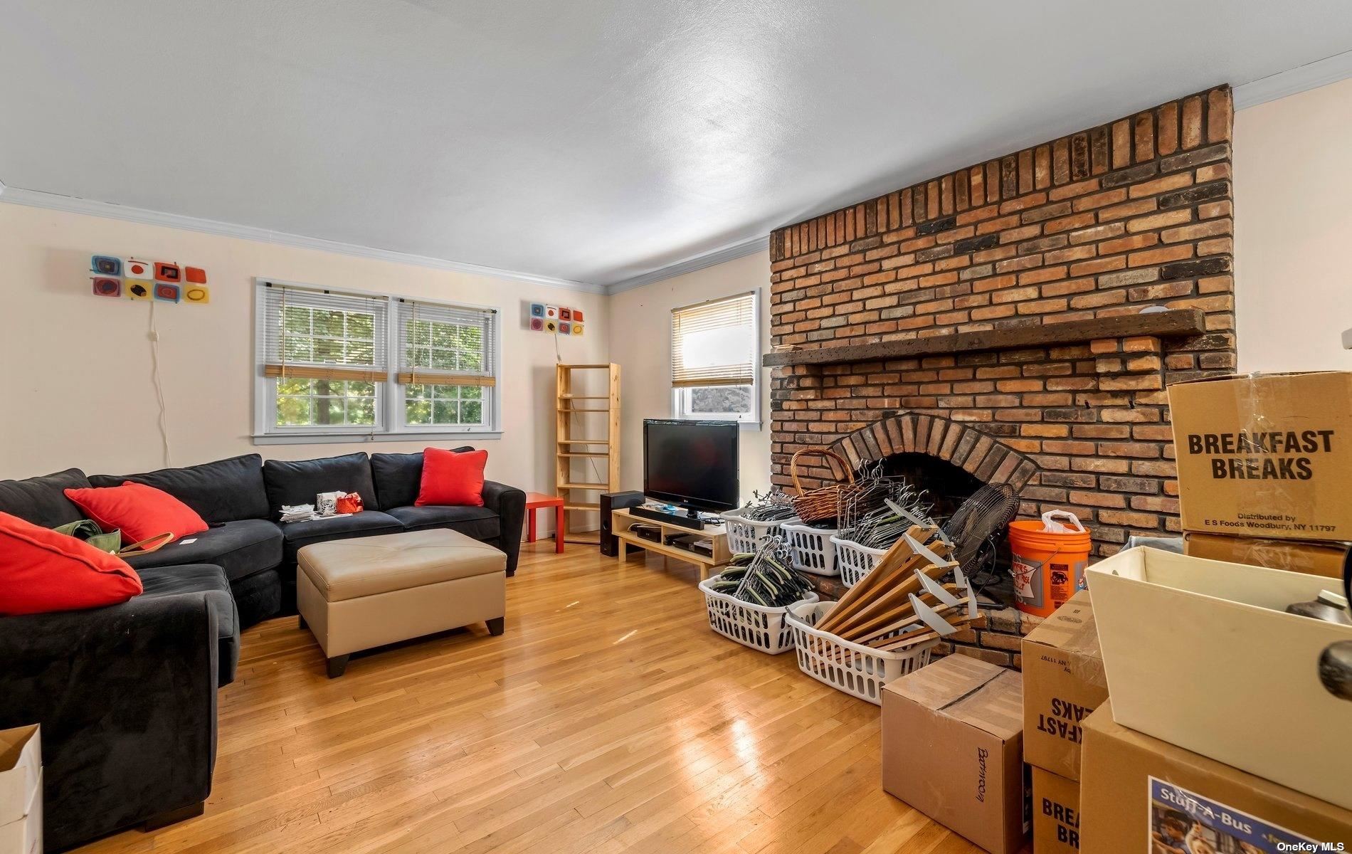 Photo 5 of 23 of 195 Melville Road house