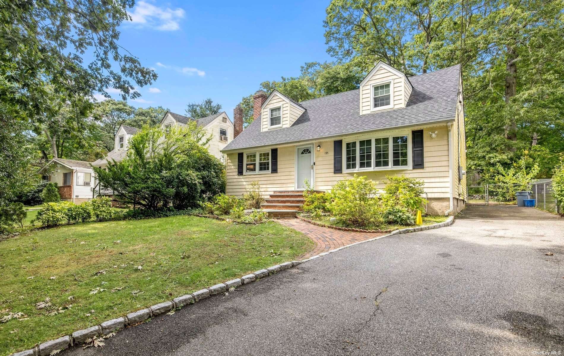Photo 1 of 23 of 195 Melville Road house