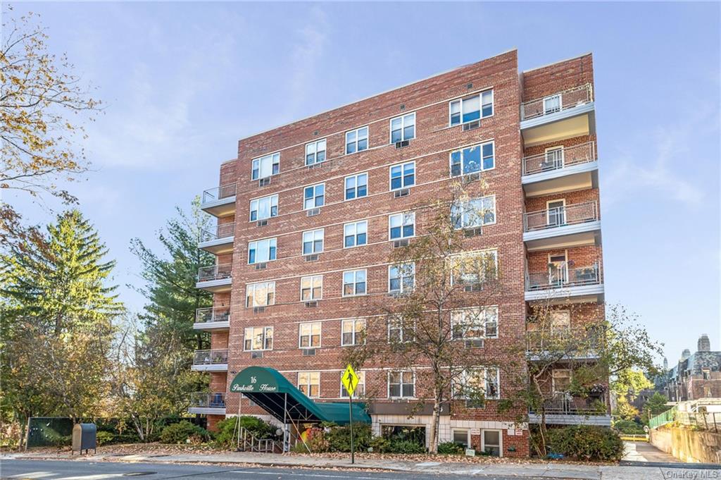 16 Lake Street #3J, White Plains, New York image 1