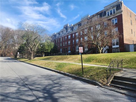 Multifamily For Sale - 4 Eastman Terrace #1<br/> Poughkeepsie, NY 12601