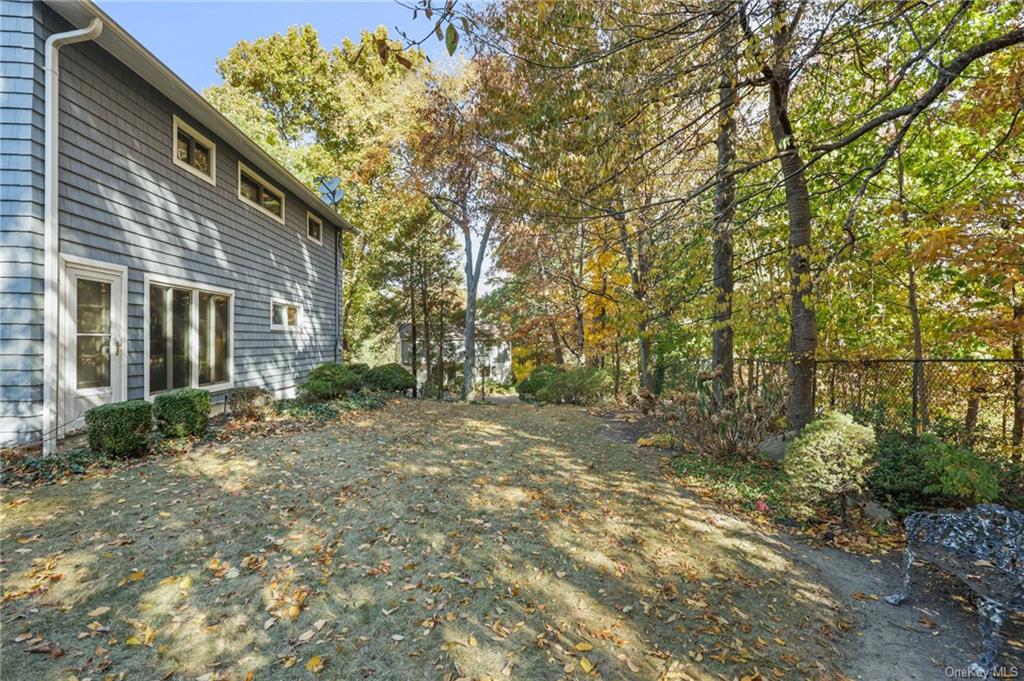 23 Tanglewood Road, Scarsdale, New York image 25