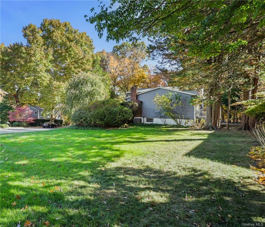 23 Tanglewood Road, Scarsdale, New York image 3