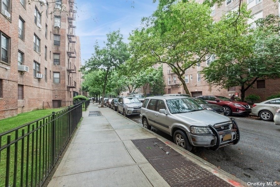 3346 92nd St St #2N, Jackson Heights, New York image 18