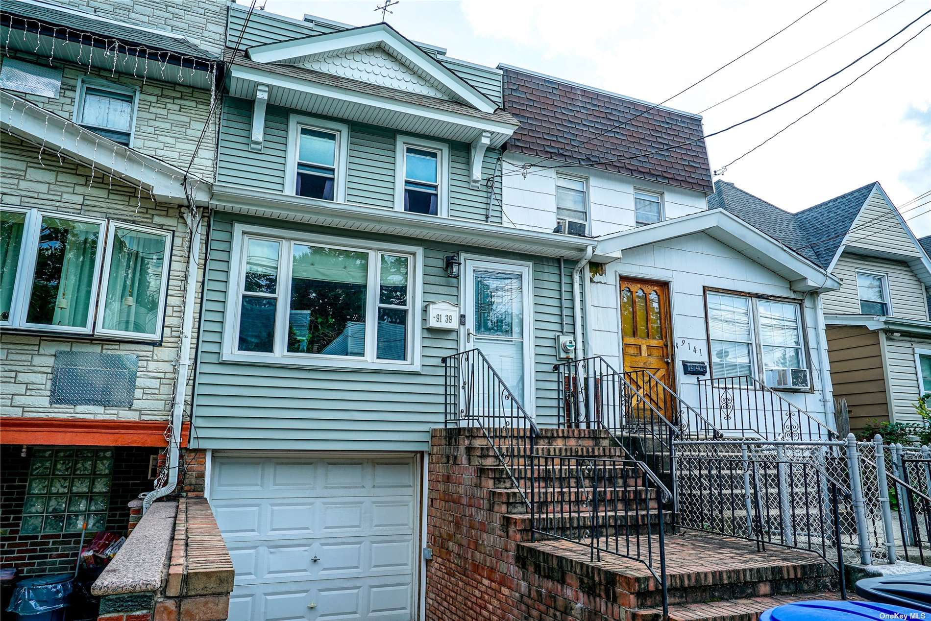 9139 91st Street, Woodhaven, Queens, NY - 3 Bedrooms  
1 Bathrooms  
6 Rooms - 