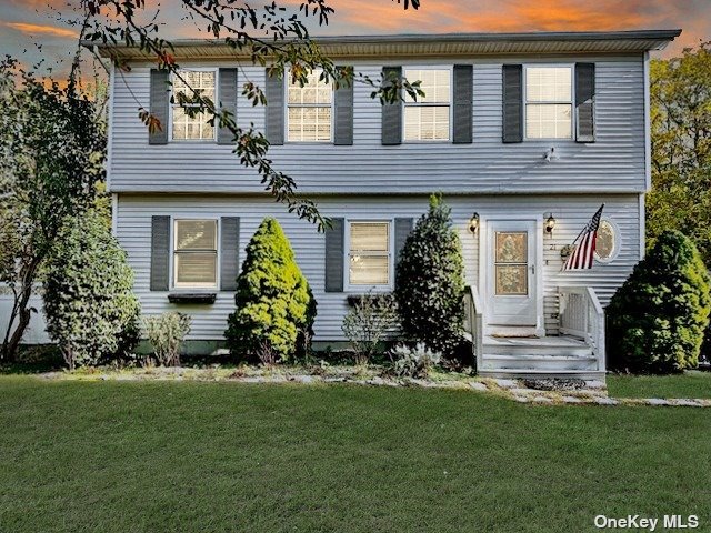 21 Egret Way, Center Moriches, New York image 4