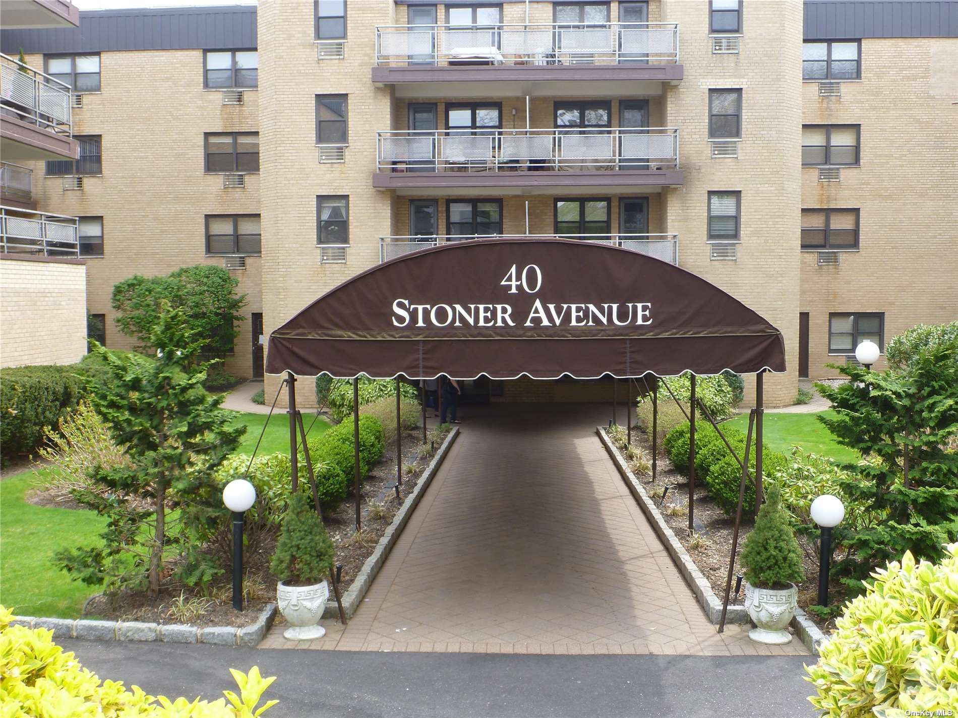 Photo 2 of 27 of 40 Stoner Avenue 2E co-op property