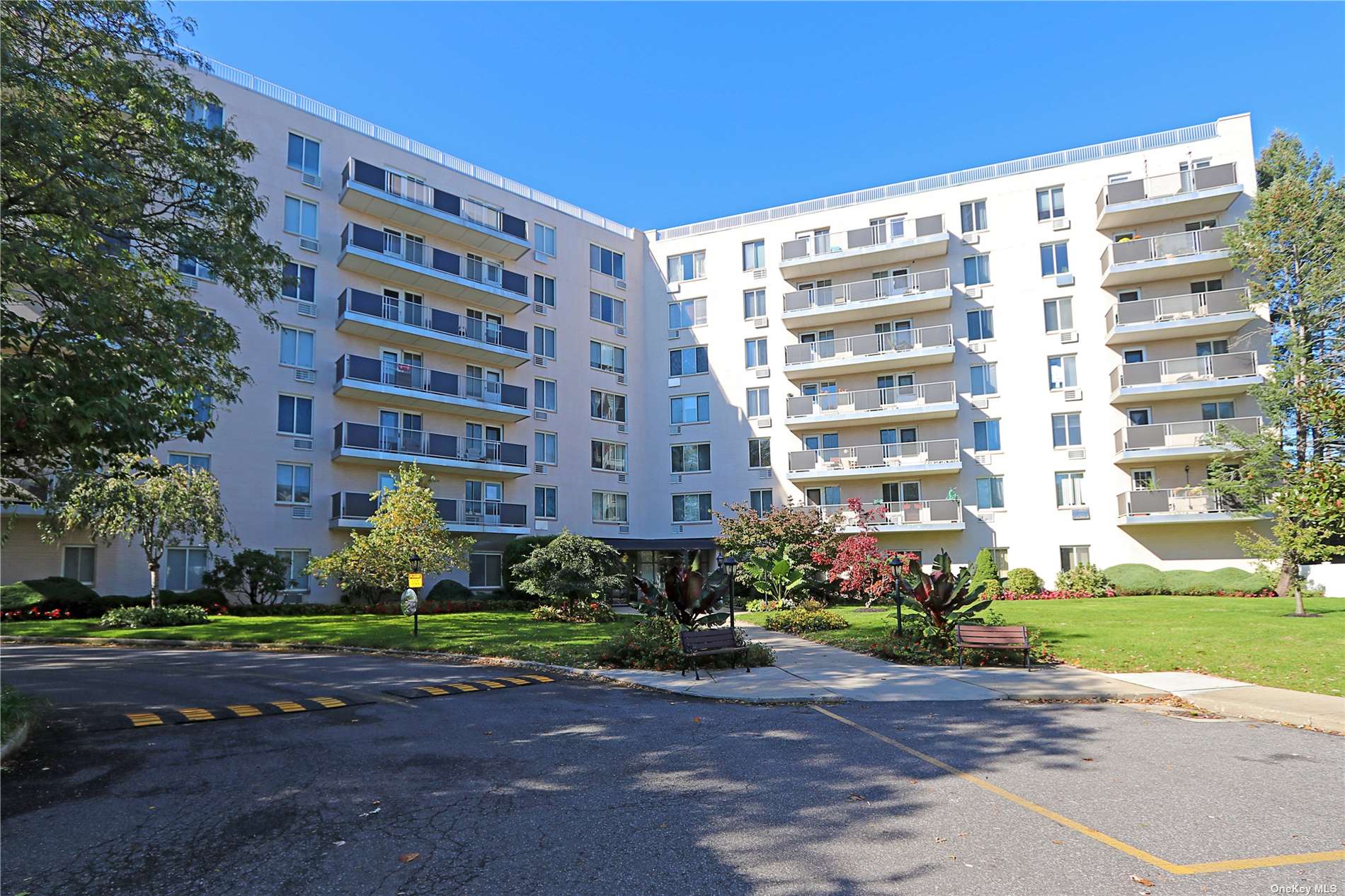 135 Post Avenue #1O, Westbury, New York image 1