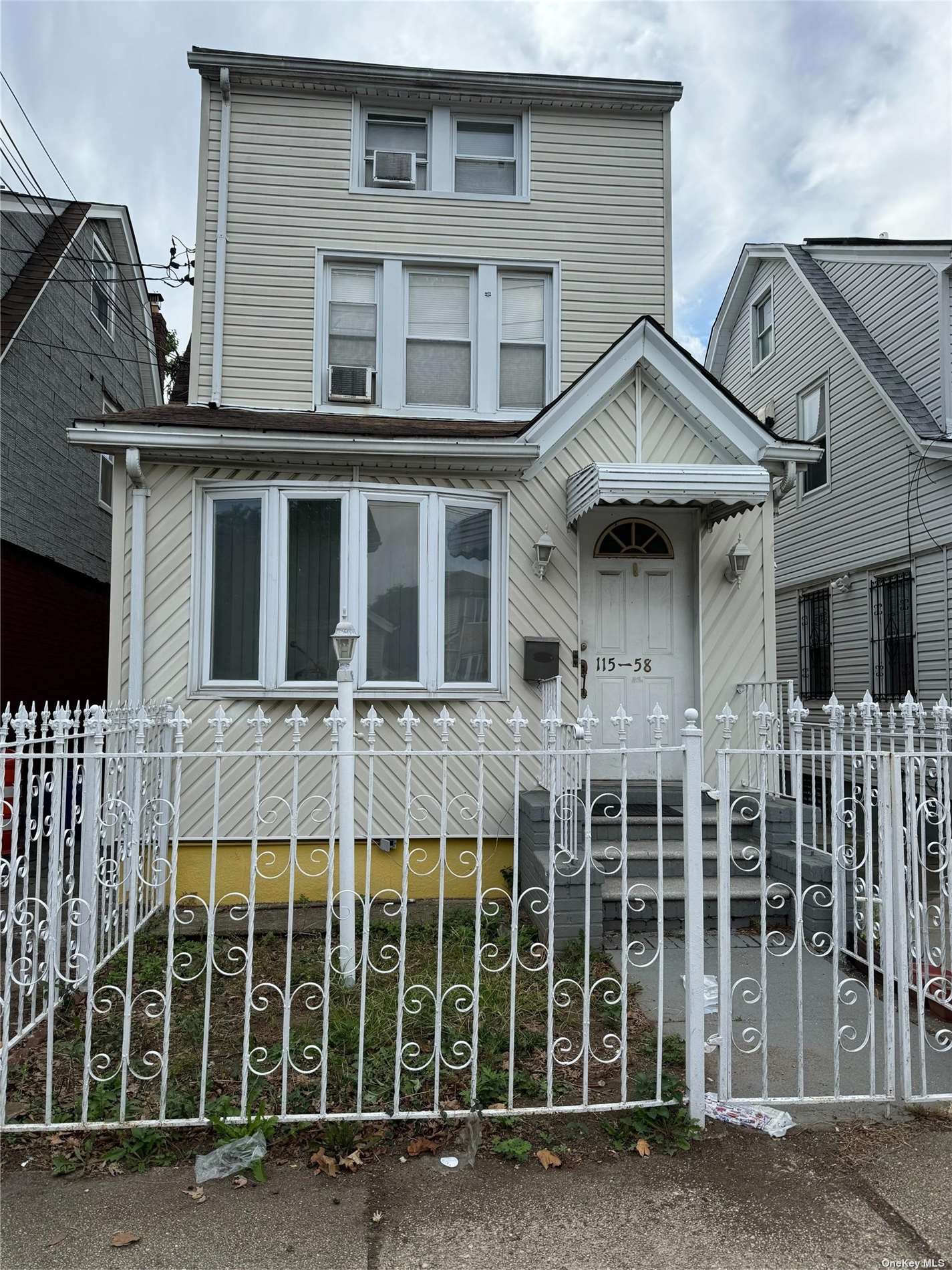 11558 124th Street, South Ozone Park, Queens, NY - 4 Bedrooms  
2 Bathrooms  
9 Rooms - 