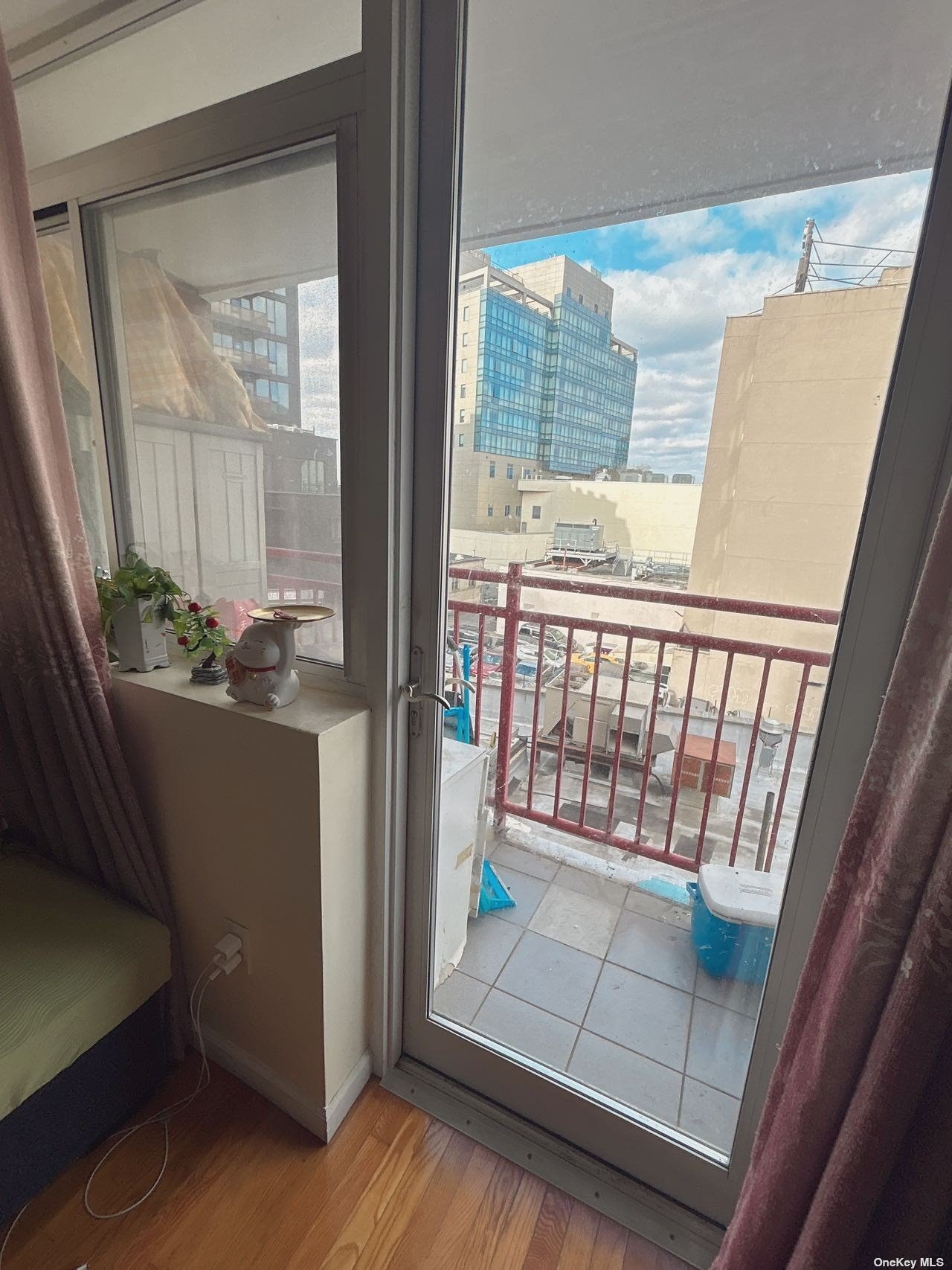 13537 37th Ave Ave 3C, Flushing, Queens, NY - 1 Bedrooms  
1 Bathrooms  
3 Rooms - 