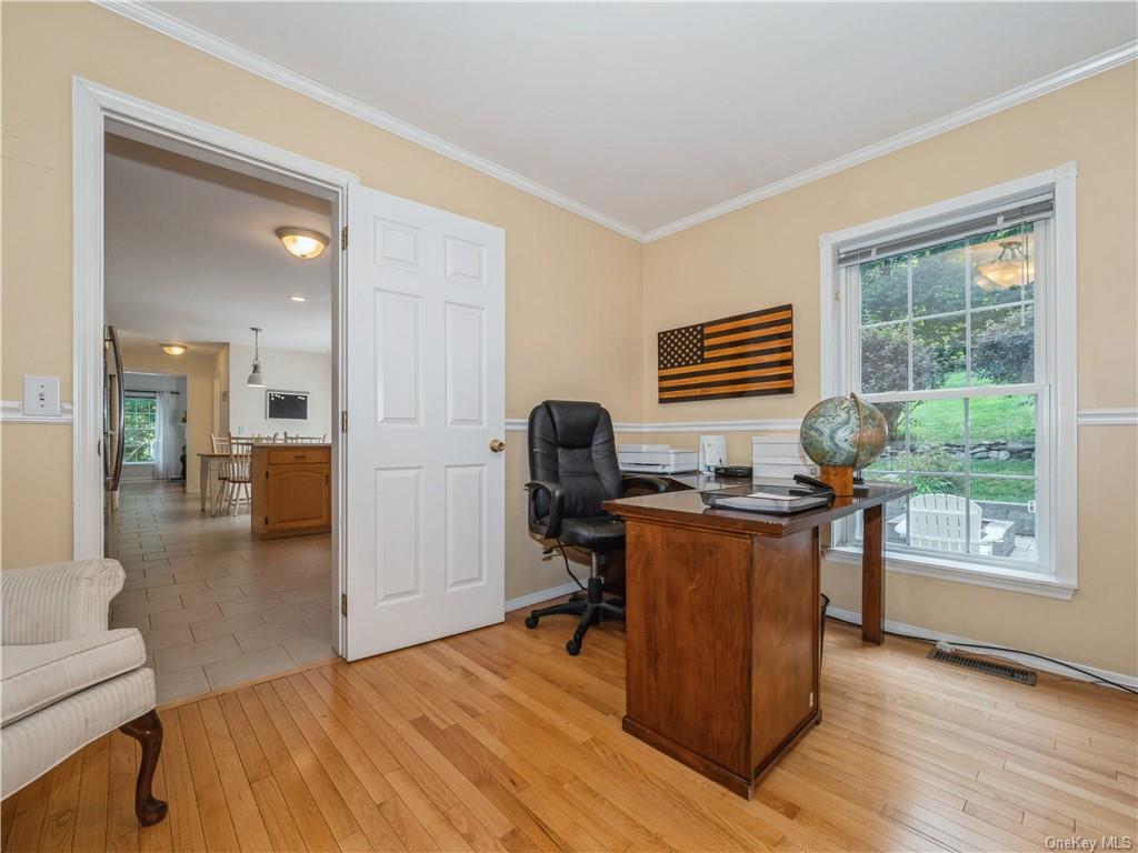 94 Perks Boulevard, Cold Spring, New York image 9