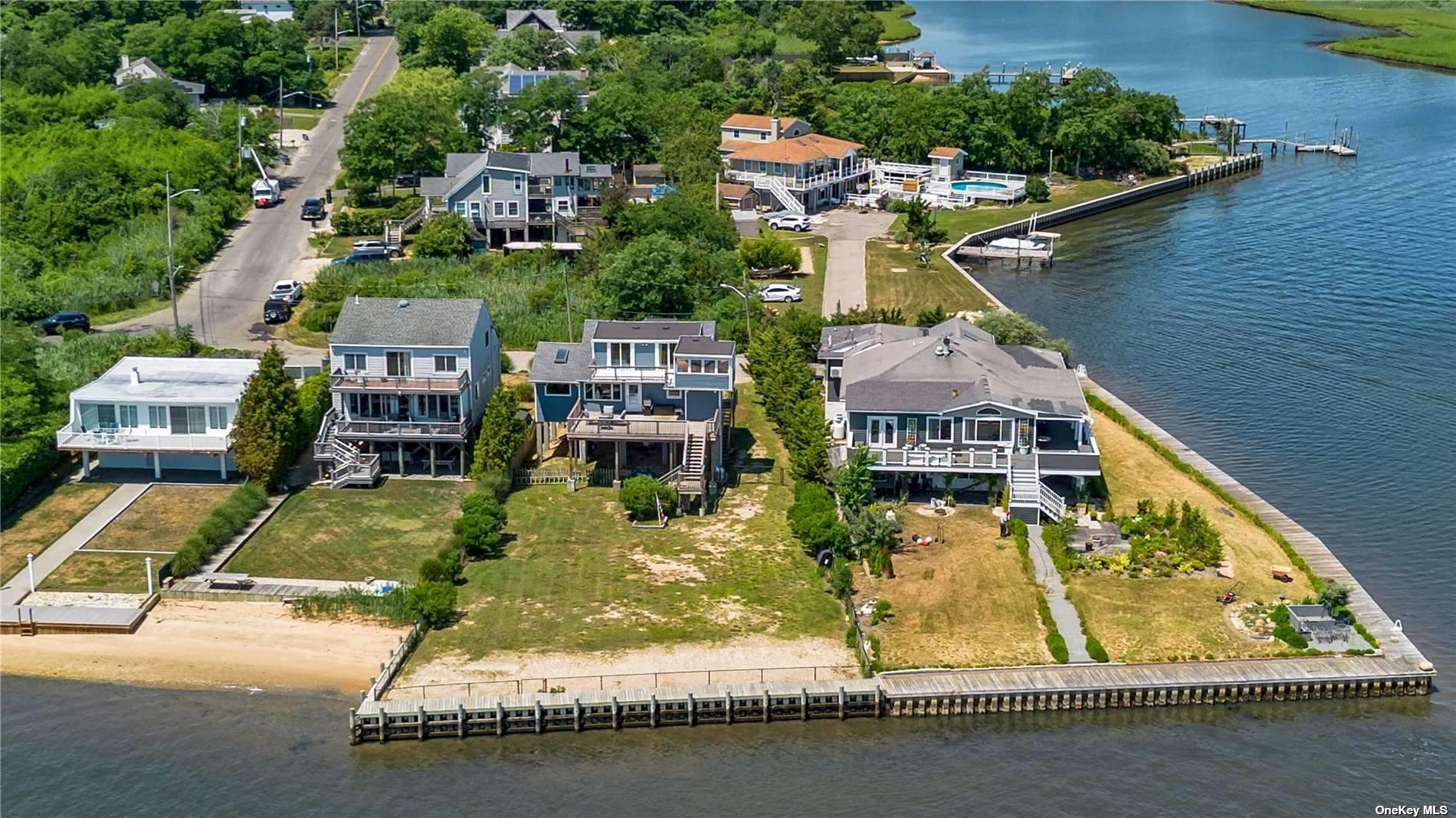 55 Oceanview Drive, Mastic Beach, New York image 36