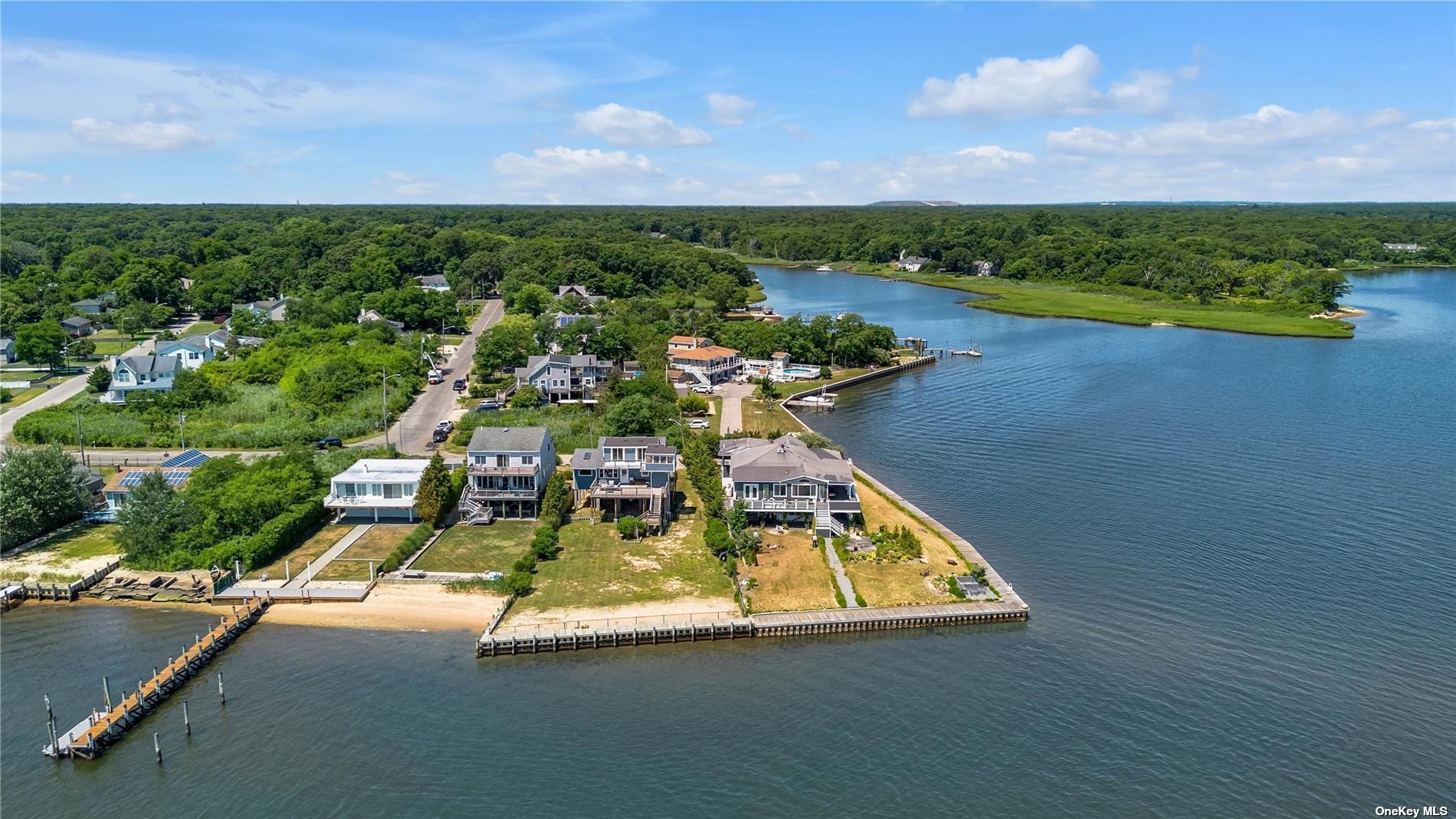 55 Oceanview Drive, Mastic Beach, New York image 35