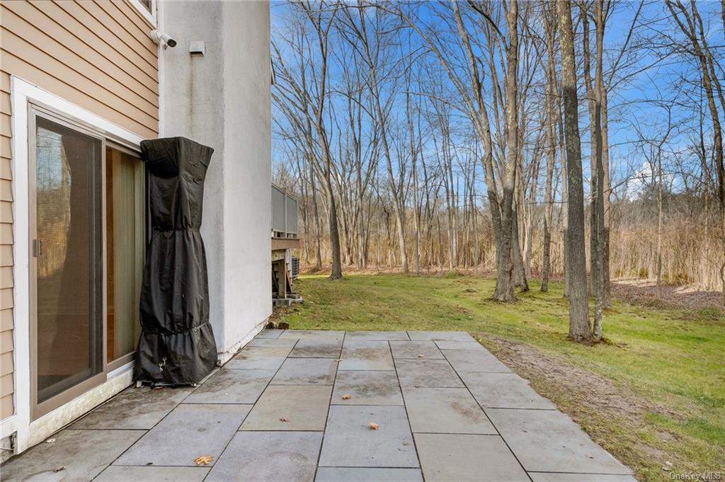 7 Deer Run, Chappaqua, New York image 23