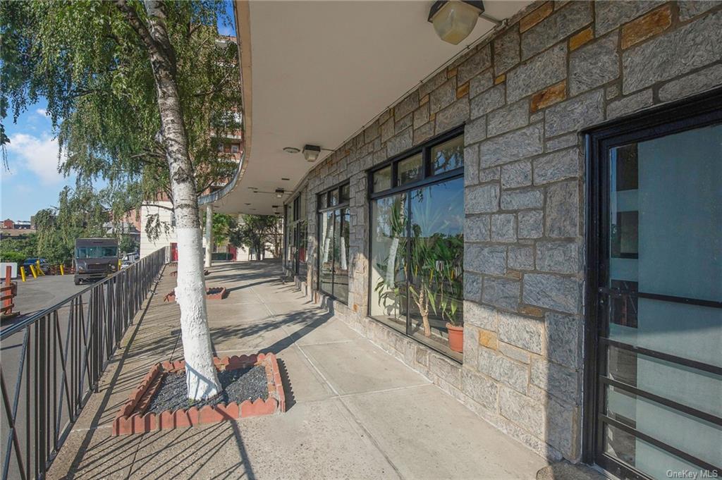 Kingsbridge Terrace 5S, Bronx, New York - 1 Bedrooms  
1 Bathrooms  
4 Rooms - 