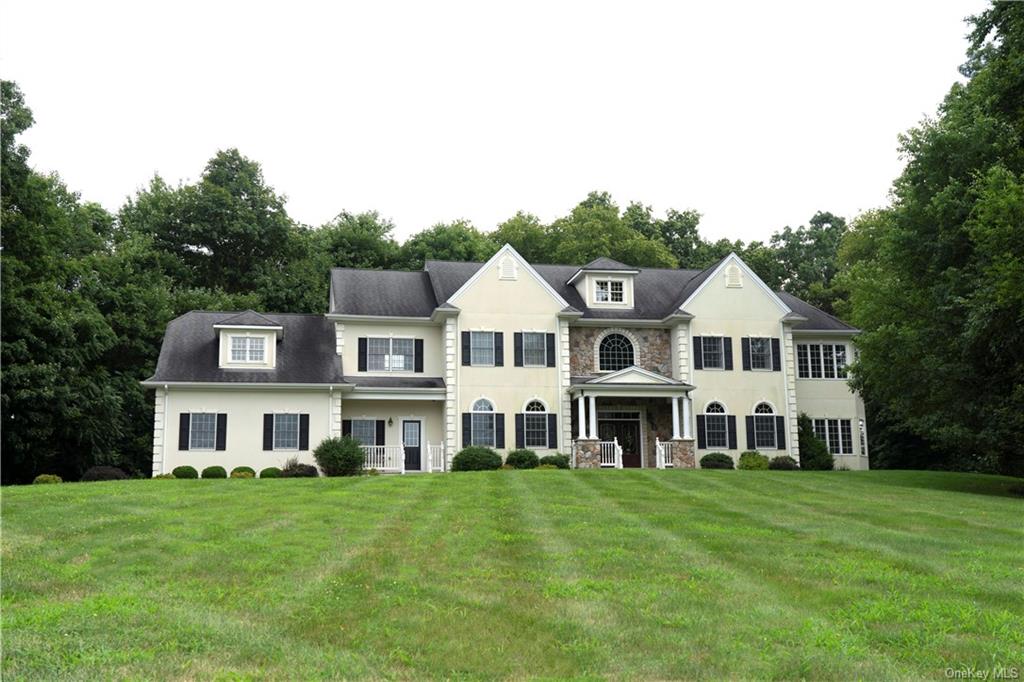 19 Parkview Circle, Carmel, New York image 1