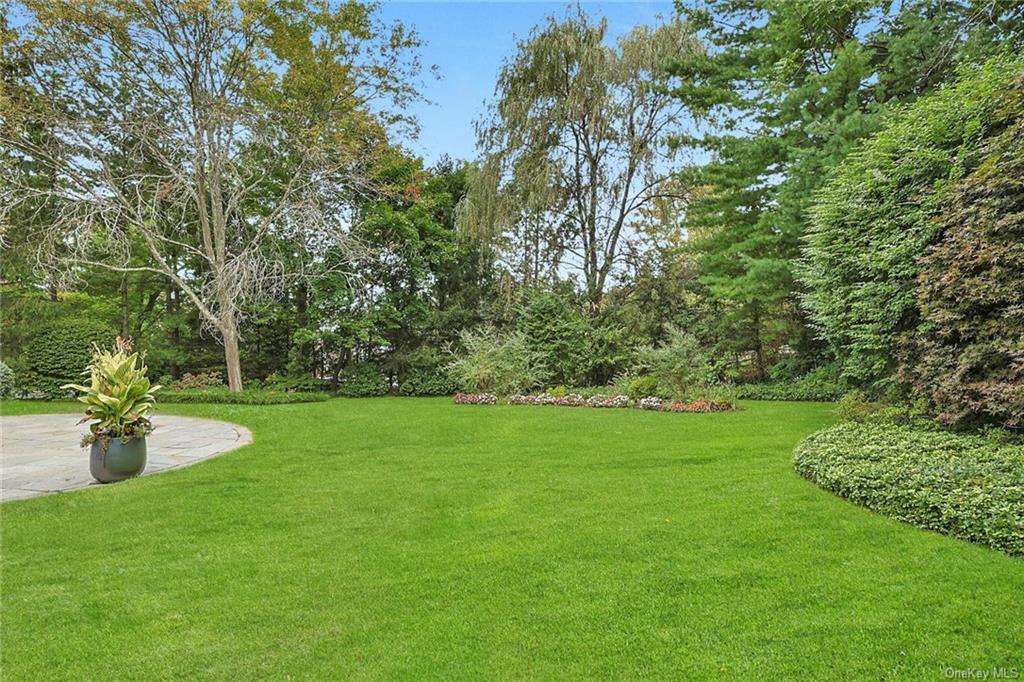 21 Eton Road, Scarsdale, New York image 3