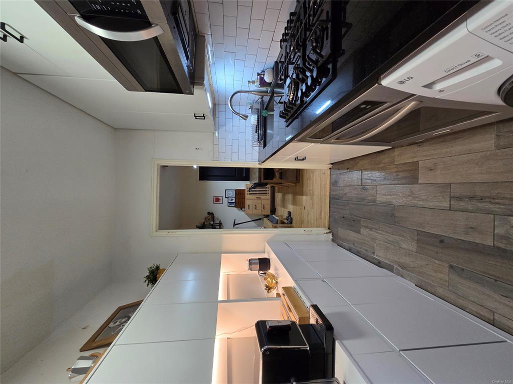 340 Haven Avenue #3A, New York, New York image 3