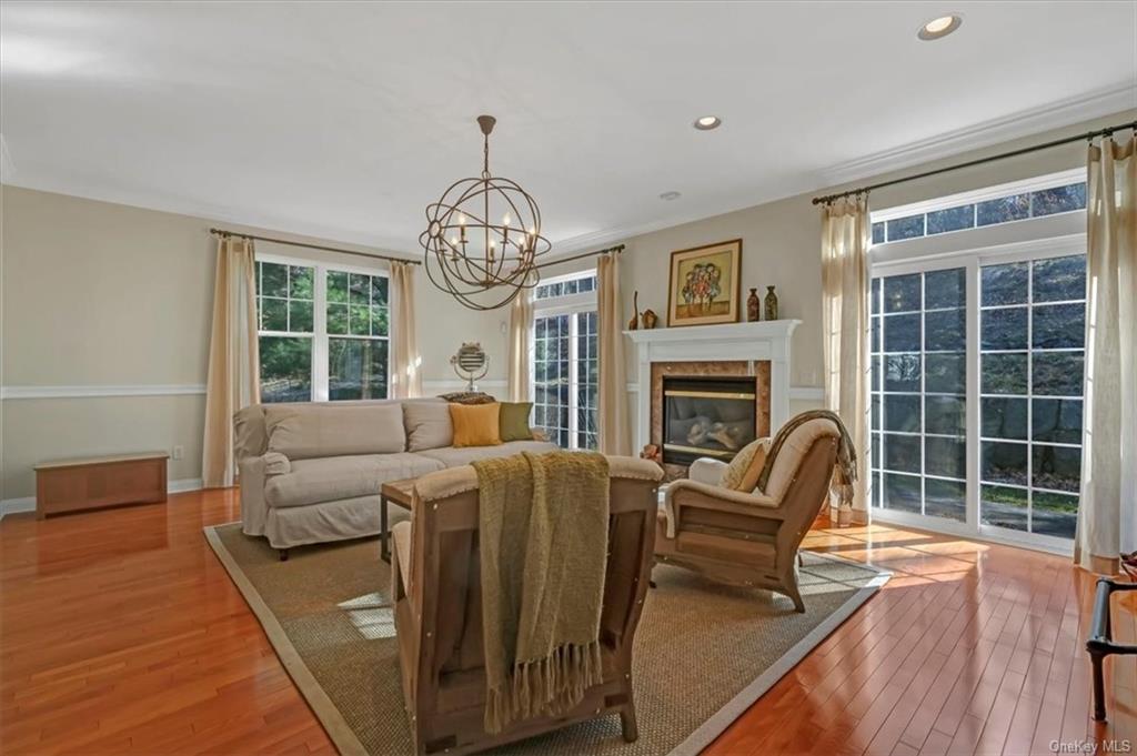 Photo 6 of 36 of 40 Briarbrook Drive condo
