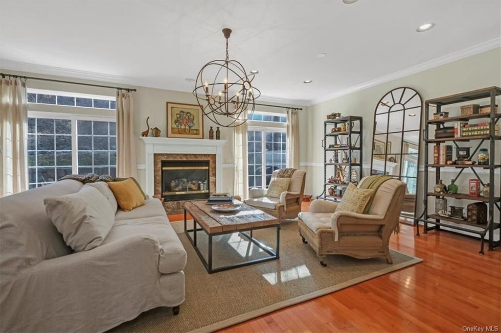 Photo 5 of 36 of 40 Briarbrook Drive condo