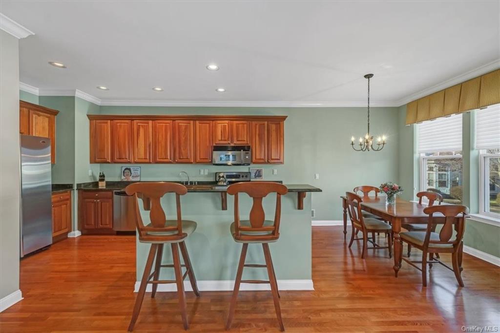 Photo 8 of 36 of 40 Briarbrook Drive condo